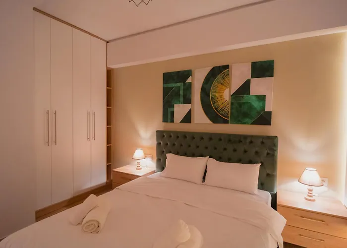 Ethra Suite 1